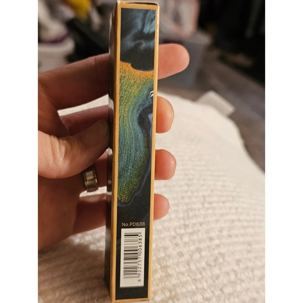JIAYA Light and Silky Concealer Liquid Makeup No. PD638 Luminous Finish New